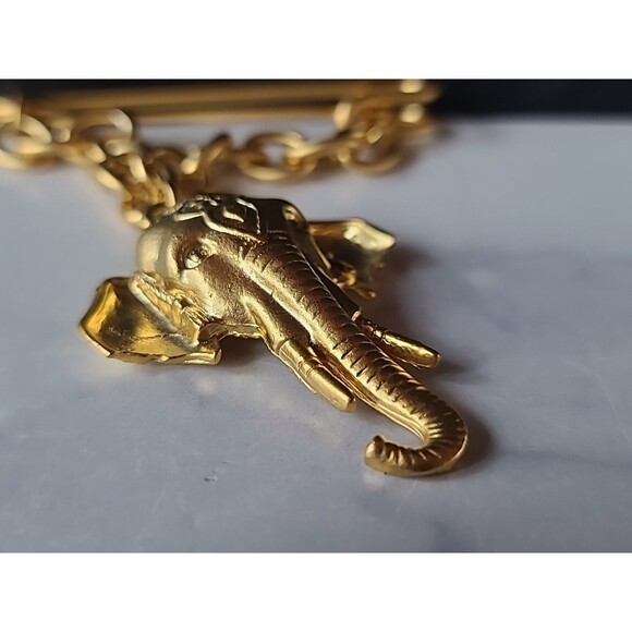 Gold Tone Elephant Head Shaped Safety Pin Brooch Vintage Costume Jewelry - Picture 7 of 10